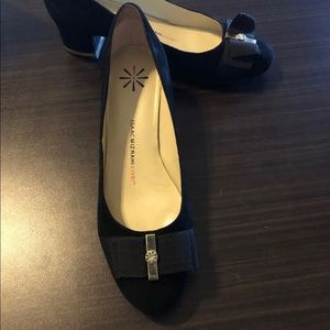 Size 9.5 Isaac Mizrahi Live! Black Block Heels